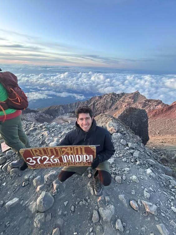mount rinjani trekking